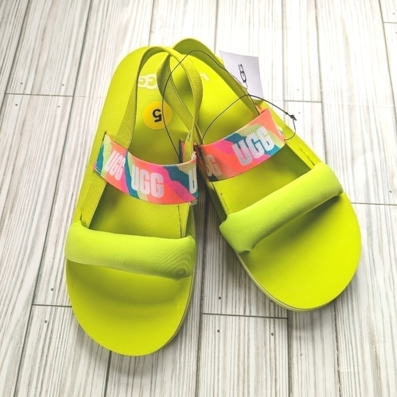 UGG Zuma Sling Slides in Sulfur Green with Padded Strap Big Girls Size 5 - Picture 3 of 9